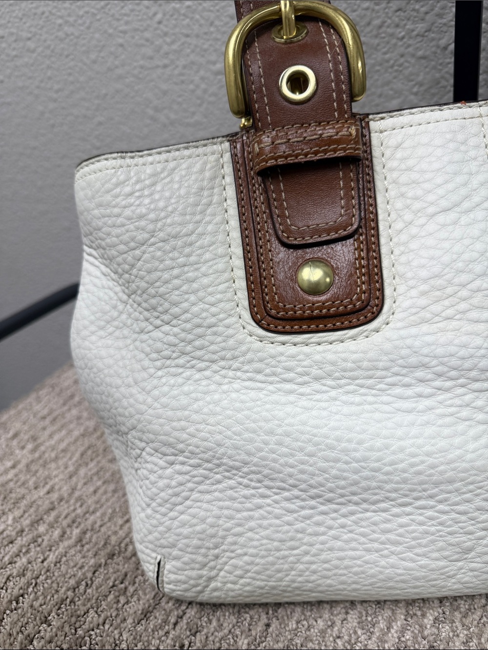 Coach SoHo Medium White Leather Shoulder Bag/Tote with Brown Trim - Picture 9 of 11
